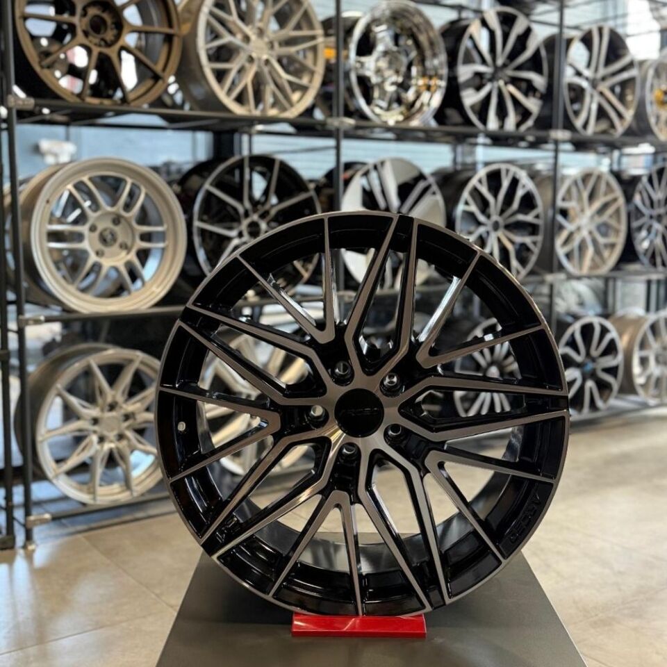 ARC-19193-15 8.5*19-5X114.3 ET35 BD SEVİLLA (Takım)