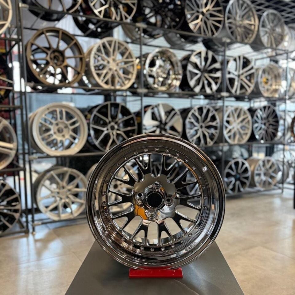 EMR L215-02 16 İnç 9J 4x100 ET25 73.1 Chrome Jant Modeli (Arka Takım)