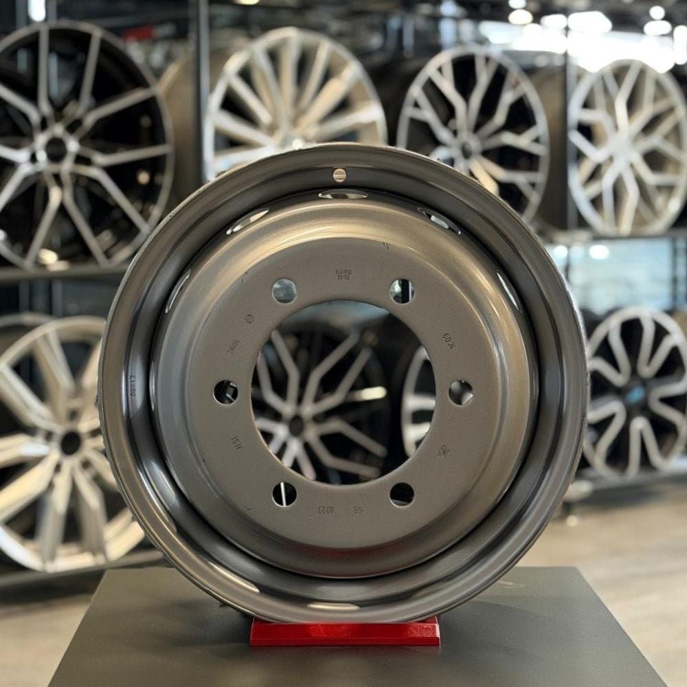 Iveco Daıly 16 INCH 6×205 GENİŞ GÖBEK DEMİR JANT (Adet)